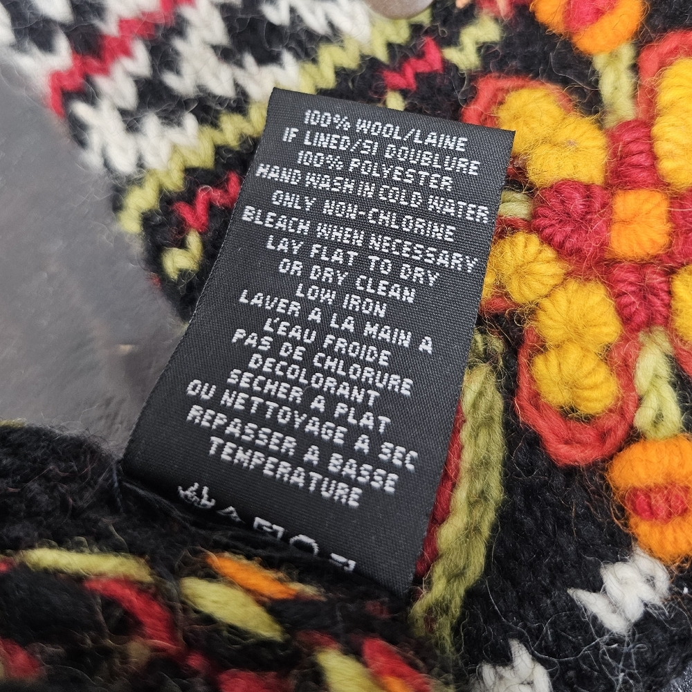 Fingerless Gloves - Picture 10 of 10
